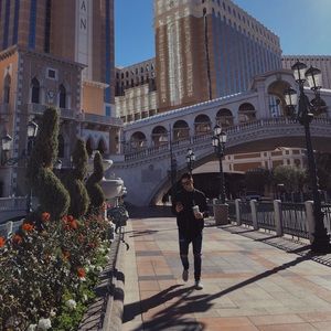 Meet your Posher, Tyler